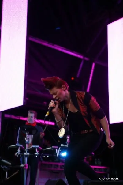 LA ROUX