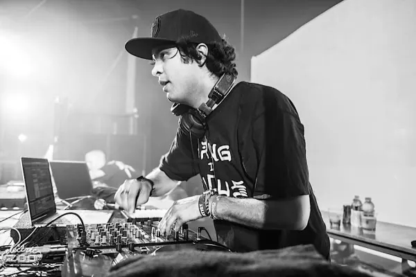 Canadian Bass King Datsik drops a HUGE new track  featuring Snoop Dogg announces tour dates! http://ow.ly/Xl0o2