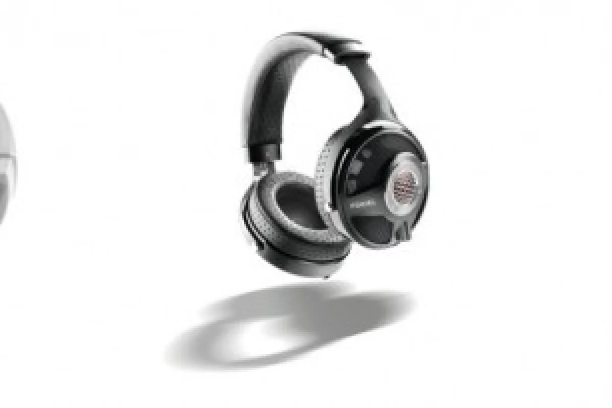 Focal North America Introduces Utopia Reference Headphones; Crafted With Beryllium Drivers, Pittards Leather Earcups and a Carbon Fiber Yoke For Ultimate Personal Listening Experience