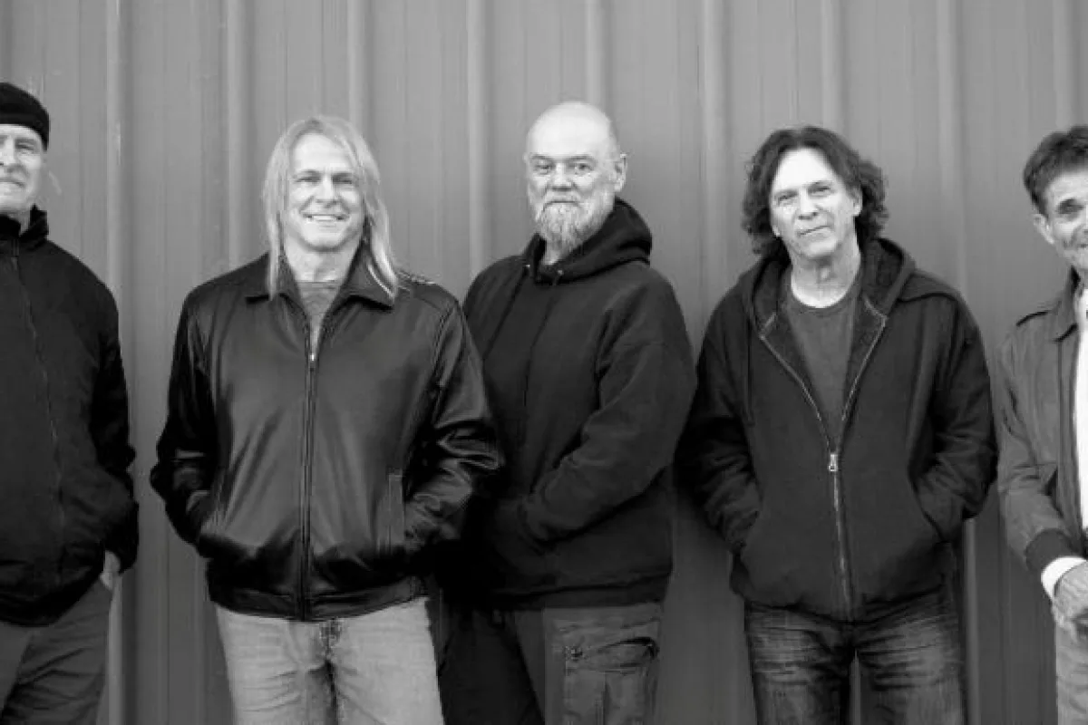 THE DIXIE DREGS Earning Strong Reviews As They Set To Kick Off Second Leg of “Dawn Of The Dregs Tour on April 11