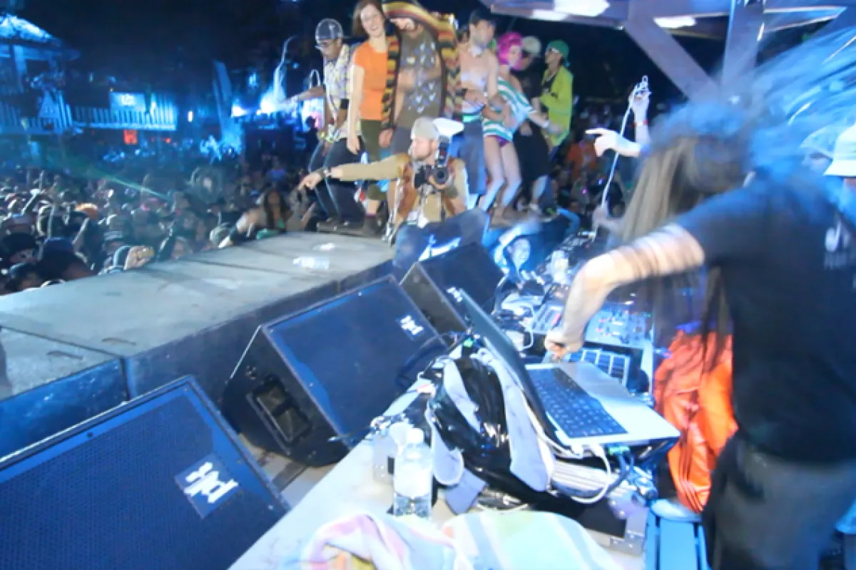 BASSNECTAR MURDERS IT @ SHAMBHALA MUSIC FESTIVAL 2010