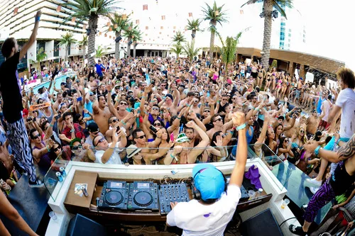 Marquee Dayclub Kicks Off 2012 Pool Season with AVICII