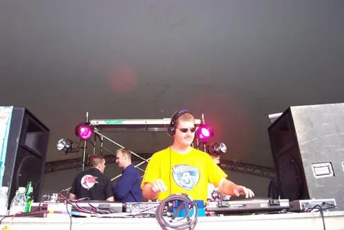Simple - Massive Party im Vancouver - 3 Rooms - with DJs Graham Gold, DJ Antoine, Dabbler, Matty and MC Verbal Assasin Video