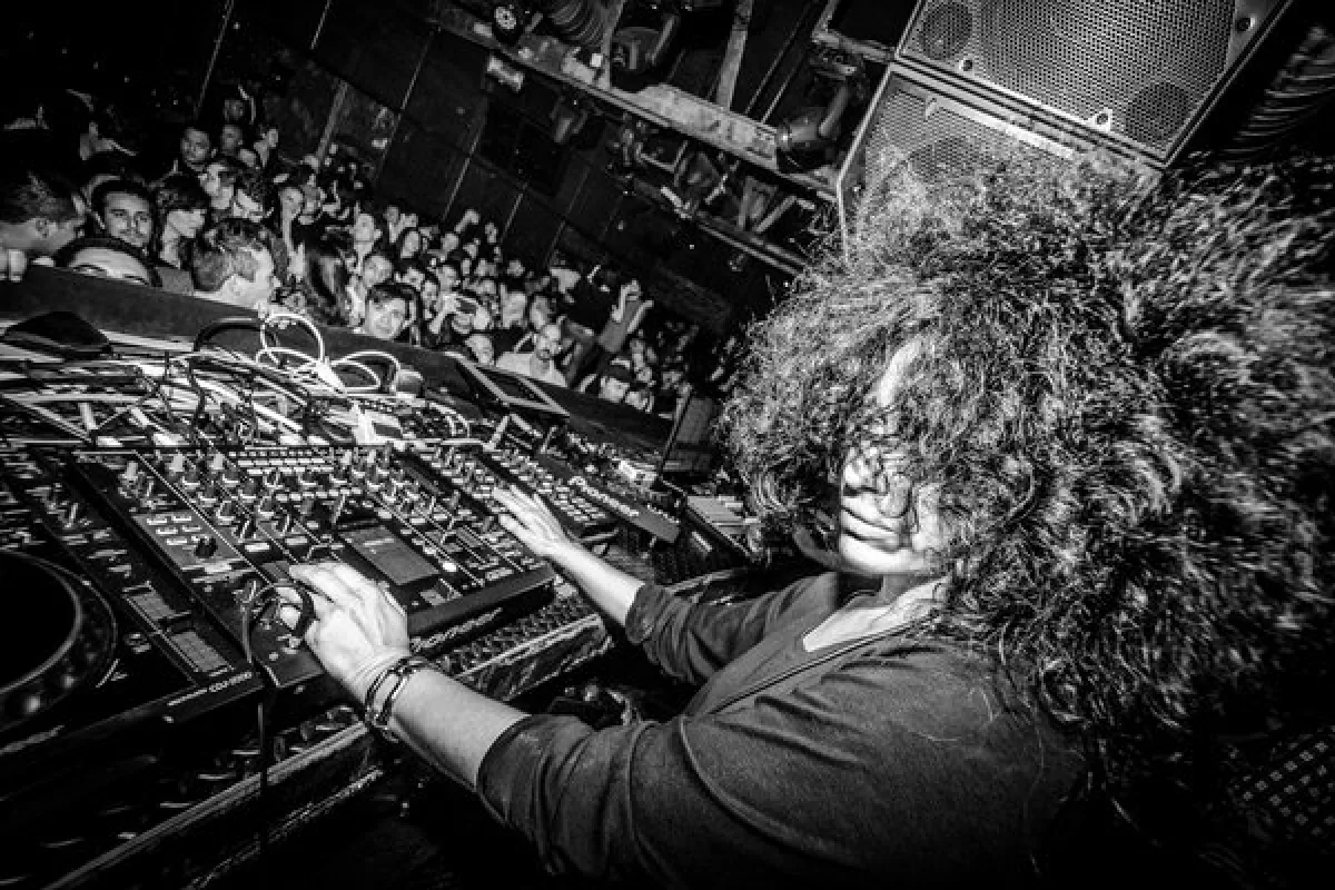 Kick Off 2014 With Nicole Moudaber